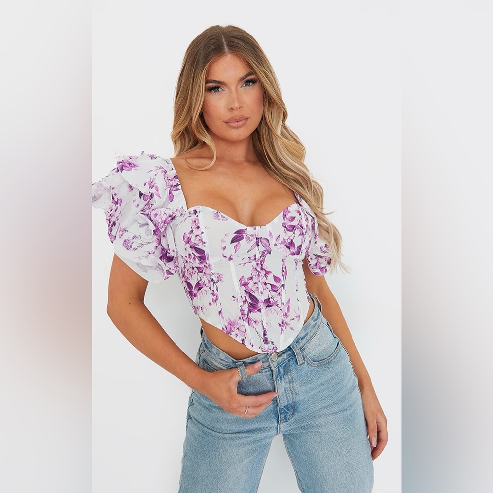 PrettyLittleThing Corset Top with Floral Detail